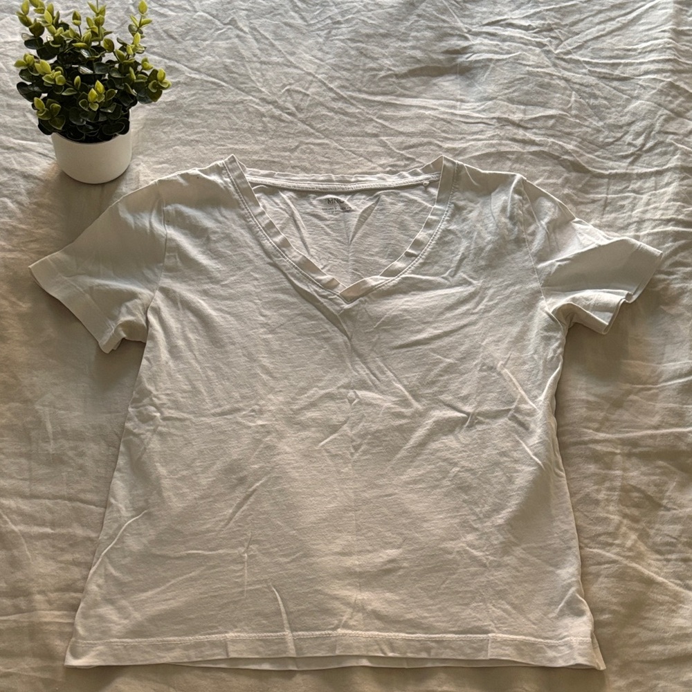 Mango Cream V-Neck Short Sleeve Top